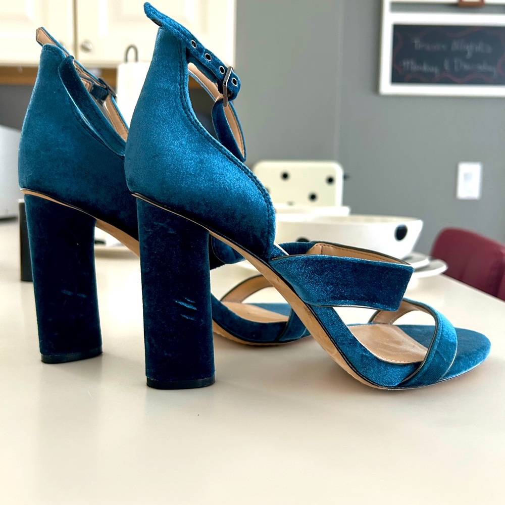 Vince Camuto Velvet Teal Heels
